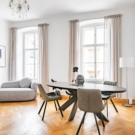 Apartment Alpena Homes, Zentrum, Domblick, Küche