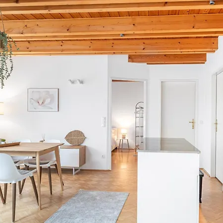 Daire Alpena Homes, Zentrum, Domblick, Kueche Linz